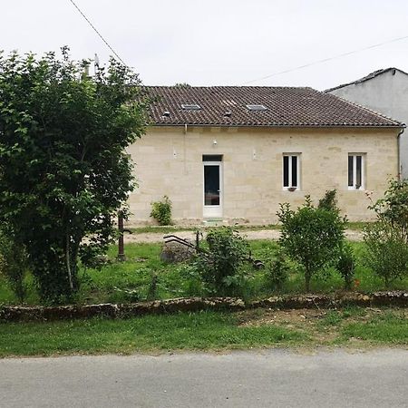 Longere Du Chateau Vieux Mougnac 皮蒂帕莱艾柯恩 外观 照片