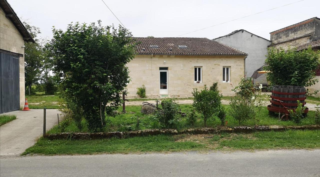 Longere Du Chateau Vieux Mougnac 皮蒂帕莱艾柯恩 外观 照片
